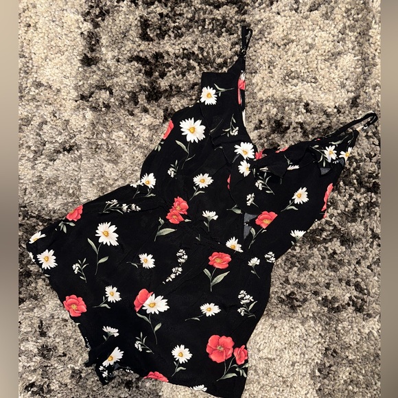 NWOT Ruffle Flora Cami Romper - Picture 10 of 14